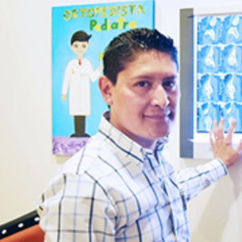 Dr. Antonio Yosband Buzo Garcidueñas